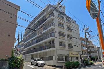 上馬フラワーホームの外観(北東側から)