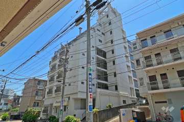 上馬フラワーホームの外観(北西側から)