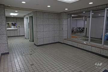 エントランスホール