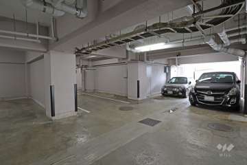 敷地内駐車場（屋内平面式）