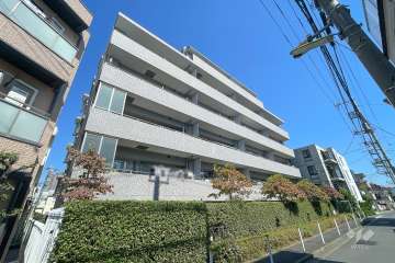 三軒茶屋南パークハウスの外観(南西側から）