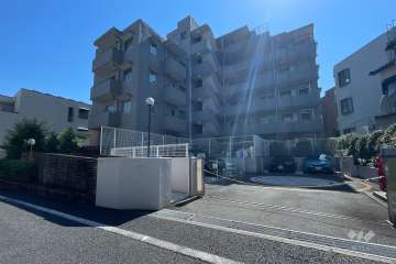 三軒茶屋南パークハウスの外観(北西側から）