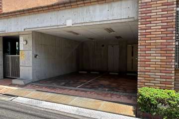 敷地内駐車場（屋内平面式）