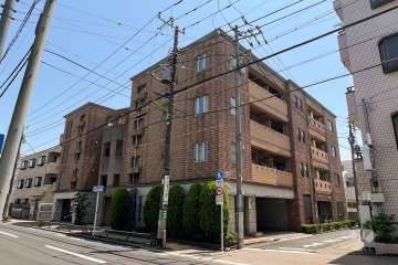 ジェイパーク三軒茶屋の外観(北西側から)