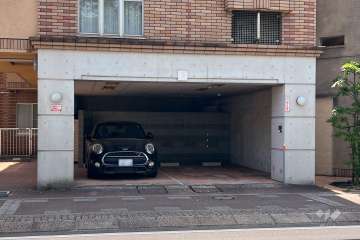 敷地内駐車場（屋内平面式）