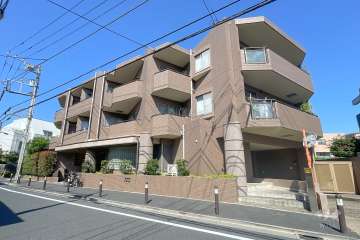 グローリオ駒沢大学の外観（南側から）