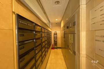 集合ポストと宅配ボックス　