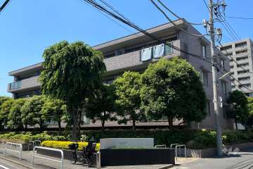 グランドベイス世田谷ガーデンの外観(南東側から)