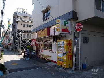 1階北側に店舗部分があります。