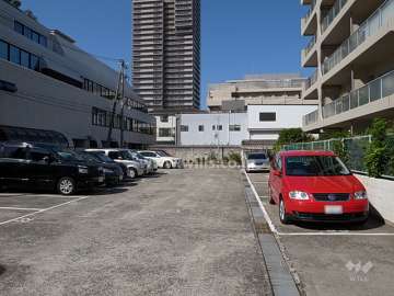 敷地内駐車場（屋外平面式）