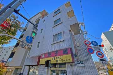 アローハイツ上北沢の外観（北西側から）