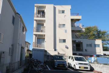 武蔵野グリーンハイツの外観（東側から）