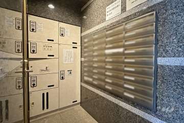 宅配ボックスと共用ポスト