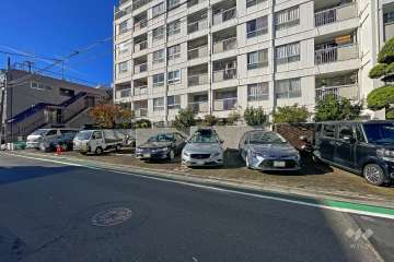 敷地内駐車場（屋外平面式）