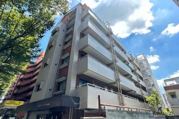 ライオンズマンション上北沢の外観（北西側から）