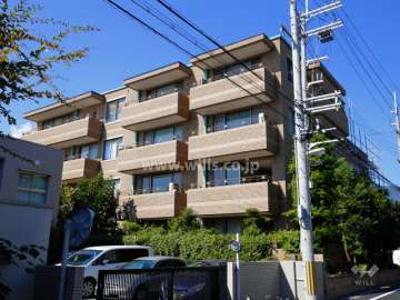 芦屋親王塚パークマンションの外観（南東側から）