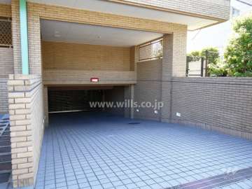 駐車場出入り口（リングシャッター付き）