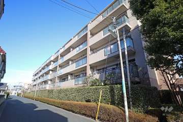 桜上水ハイムの外観（西側から）