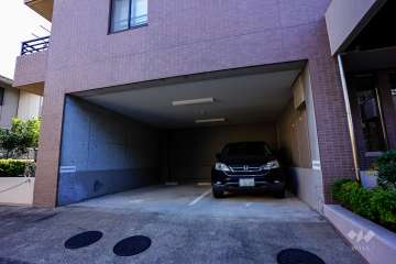 敷地内駐車場（屋内平面式）