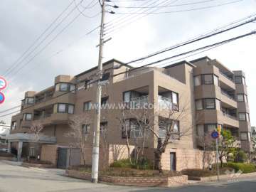 ラジュール芦屋の外観（北西側から）