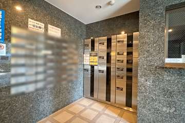 共用ポストと宅配ボックス