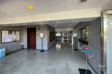 エントランスホール