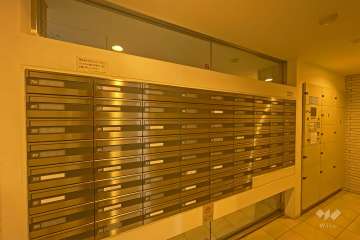 共用ポストと宅配ボックス