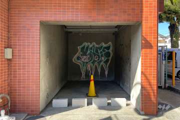 敷地内駐車場（屋内平面式）