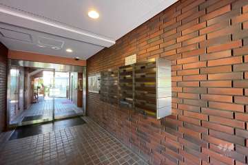 エントランスホール