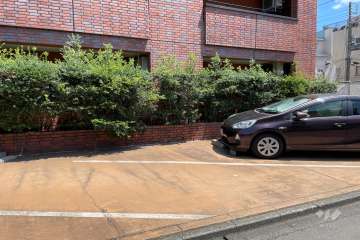 敷地内駐車場（屋外平面式）　