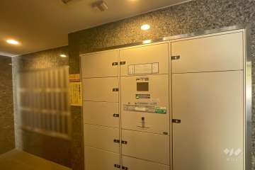 共用ポストと宅配ボックス