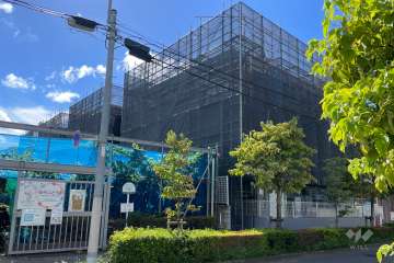 セザール上野毛ガーデンの外観（東側から）