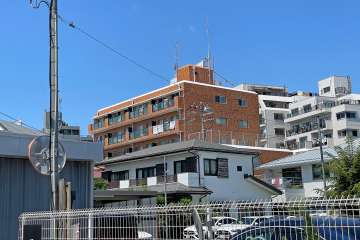 上野毛サンハイツの外観（南東側から）