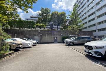 敷地内駐車場（屋外平面式）