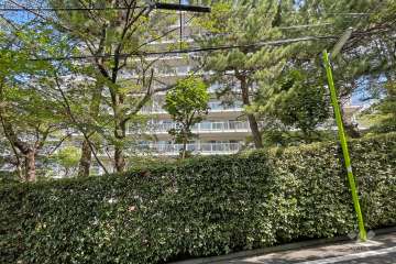 上野毛ハイム2号棟の外観（南側から）