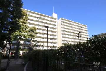 パシフィック馬事公苑前1号棟の外観(南西側から)