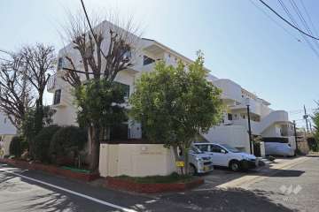 馬事公苑パークホームズの外観（北東側から）