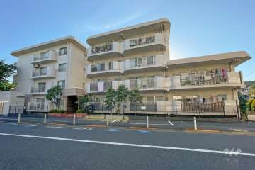 上用賀スカイマンションの外観（北東側から）