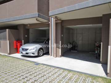 敷地内駐車場（屋内平面式）