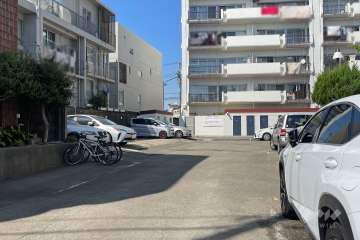 敷地内駐車場（屋外平面式）　