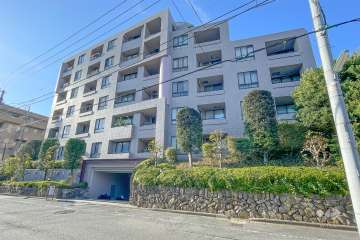 ライオンズガーデン馬事公苑の外観（南東側から）　