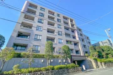 ライオンズガーデン馬事公苑の外観（南西側から）　