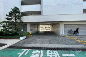 駐車場の出入り口