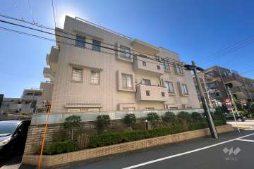 フォルム上用賀馬事公苑の外観（北東側から）