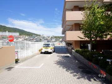 駐車場の出入り口