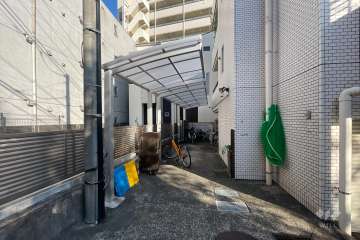 駐輪場（屋根付き）