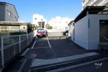 駐車場の出入り口
