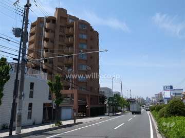 敷地北側は国道2号線に面しています。