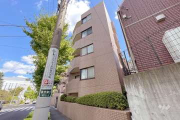 グランパーク深沢の外観（西側から）