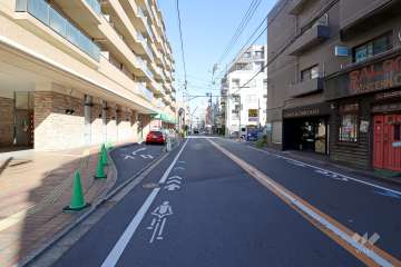 敷地南東側の前面道路　